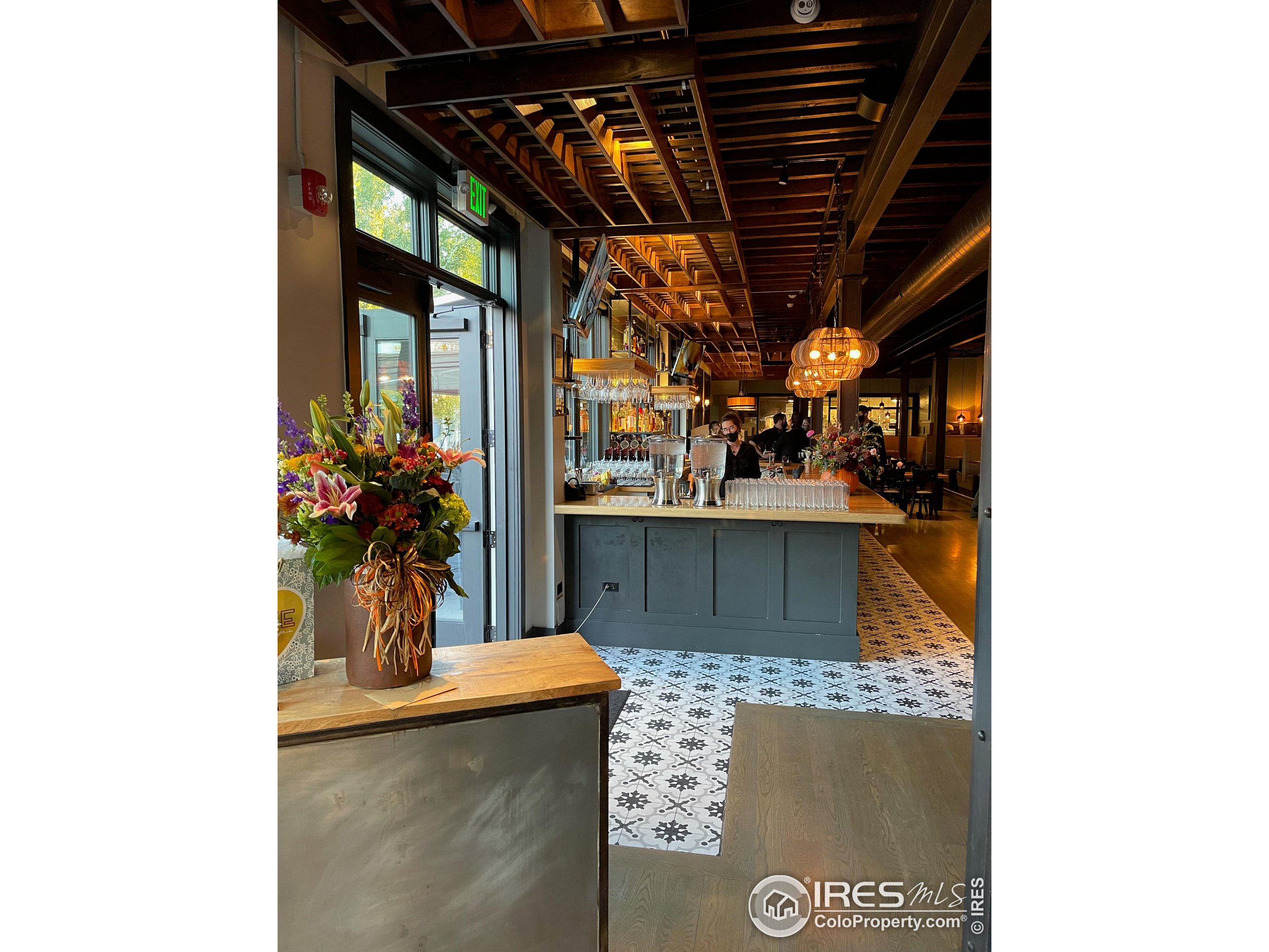 121 2nd Ave