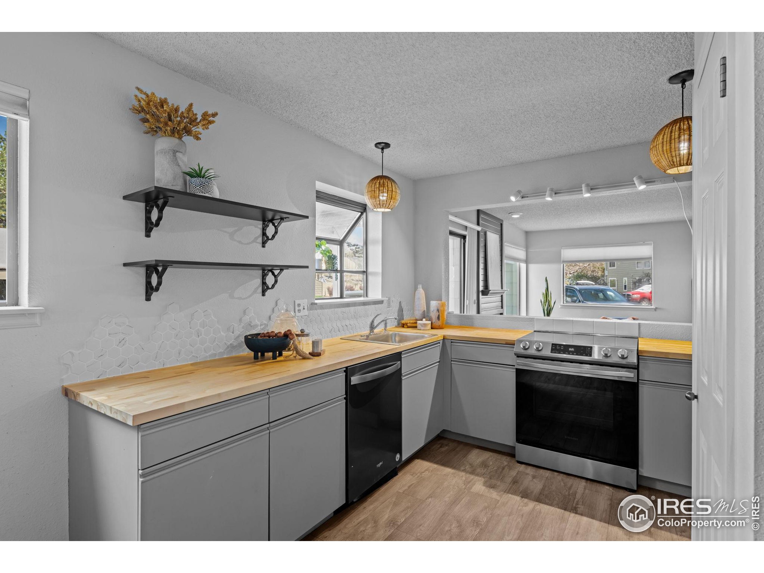 6844 Countryside Ln 284