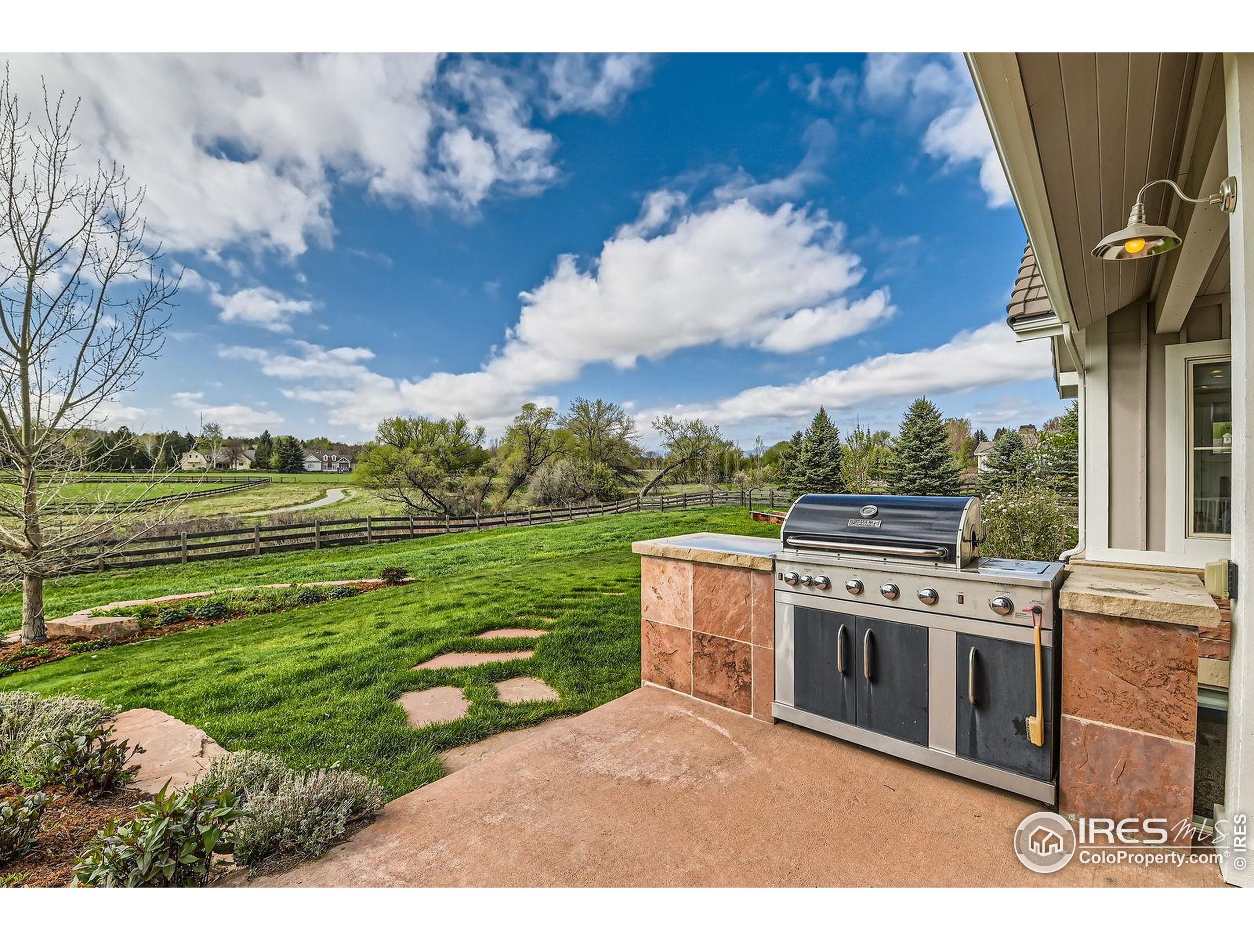 8392 Niwot Meadow Farm Rd