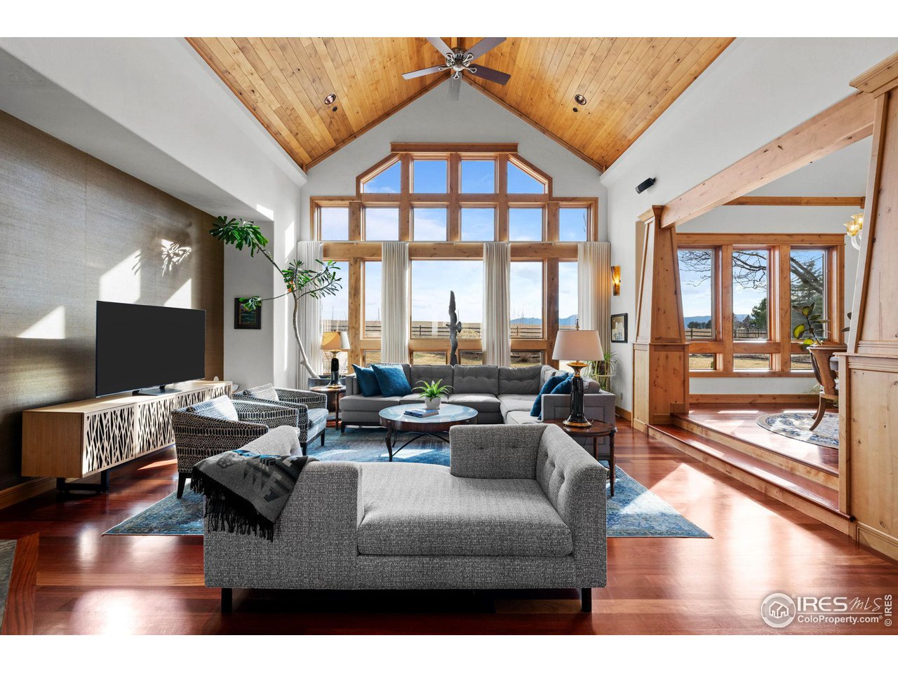 8912 Little Raven Trl