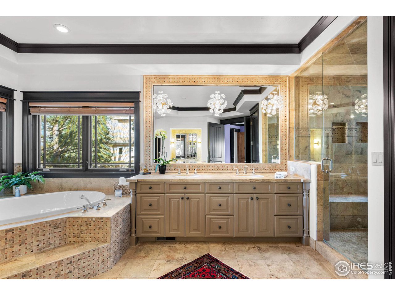 8912 Little Raven Trl