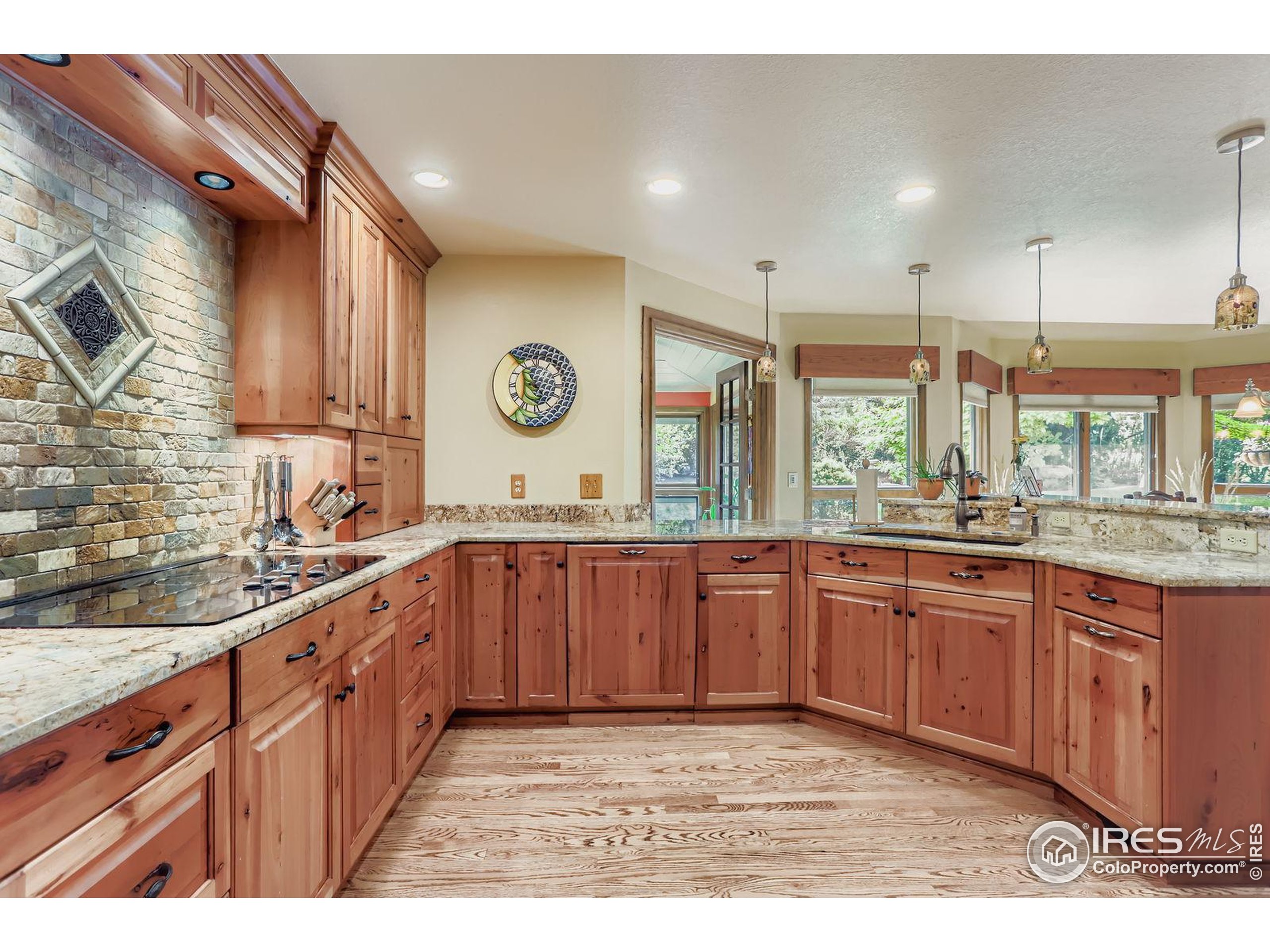 6936 Pawnee Way