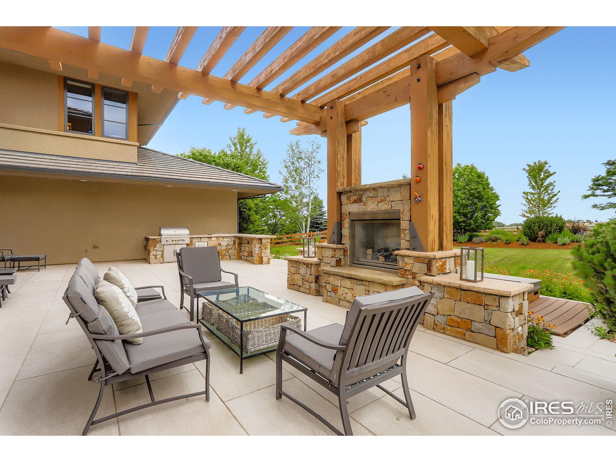 9260 Shooting Star Ct