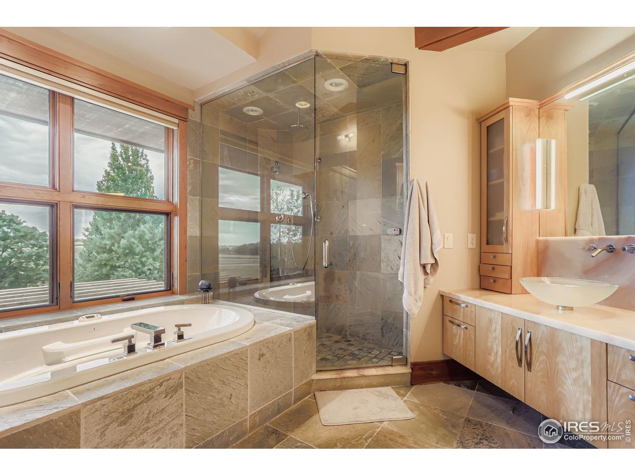 9260 Shooting Star Ct