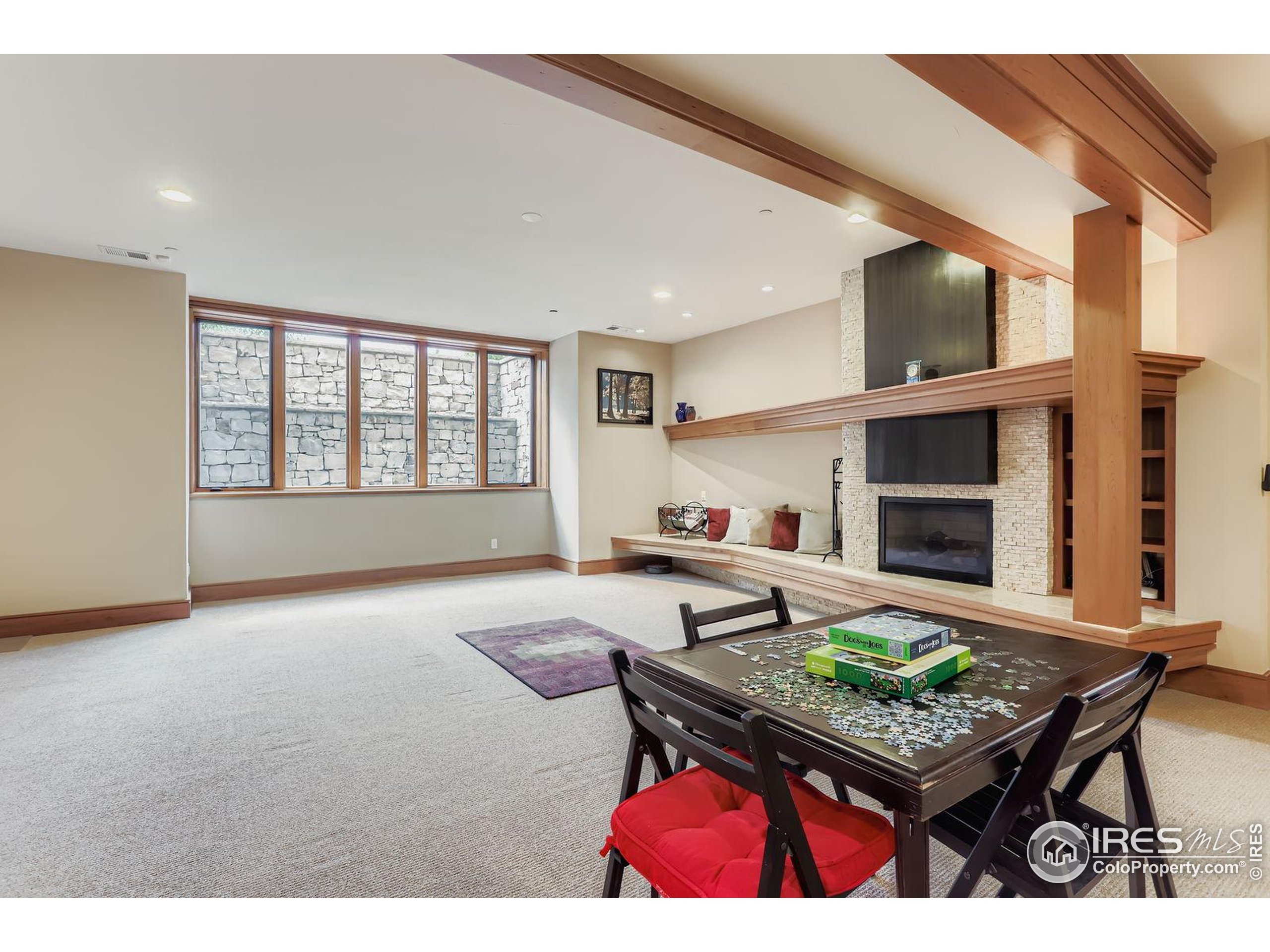 9260 Shooting Star Ct