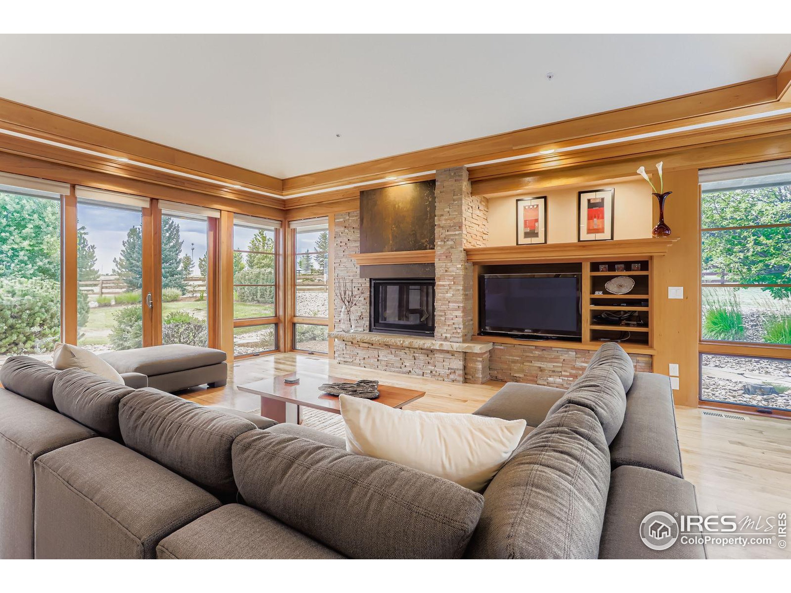 9260 Shooting Star Ct