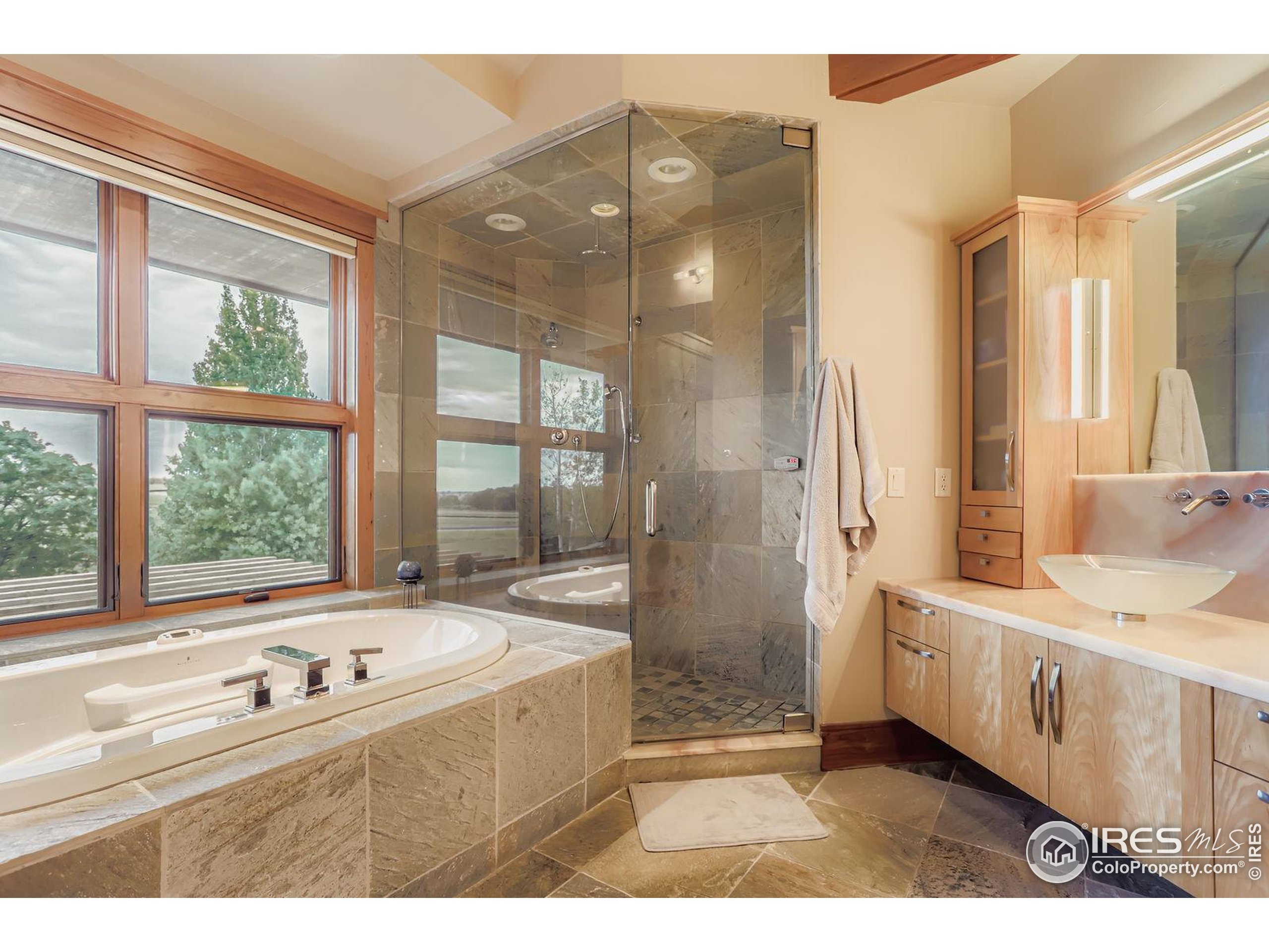 9260 Shooting Star Ct