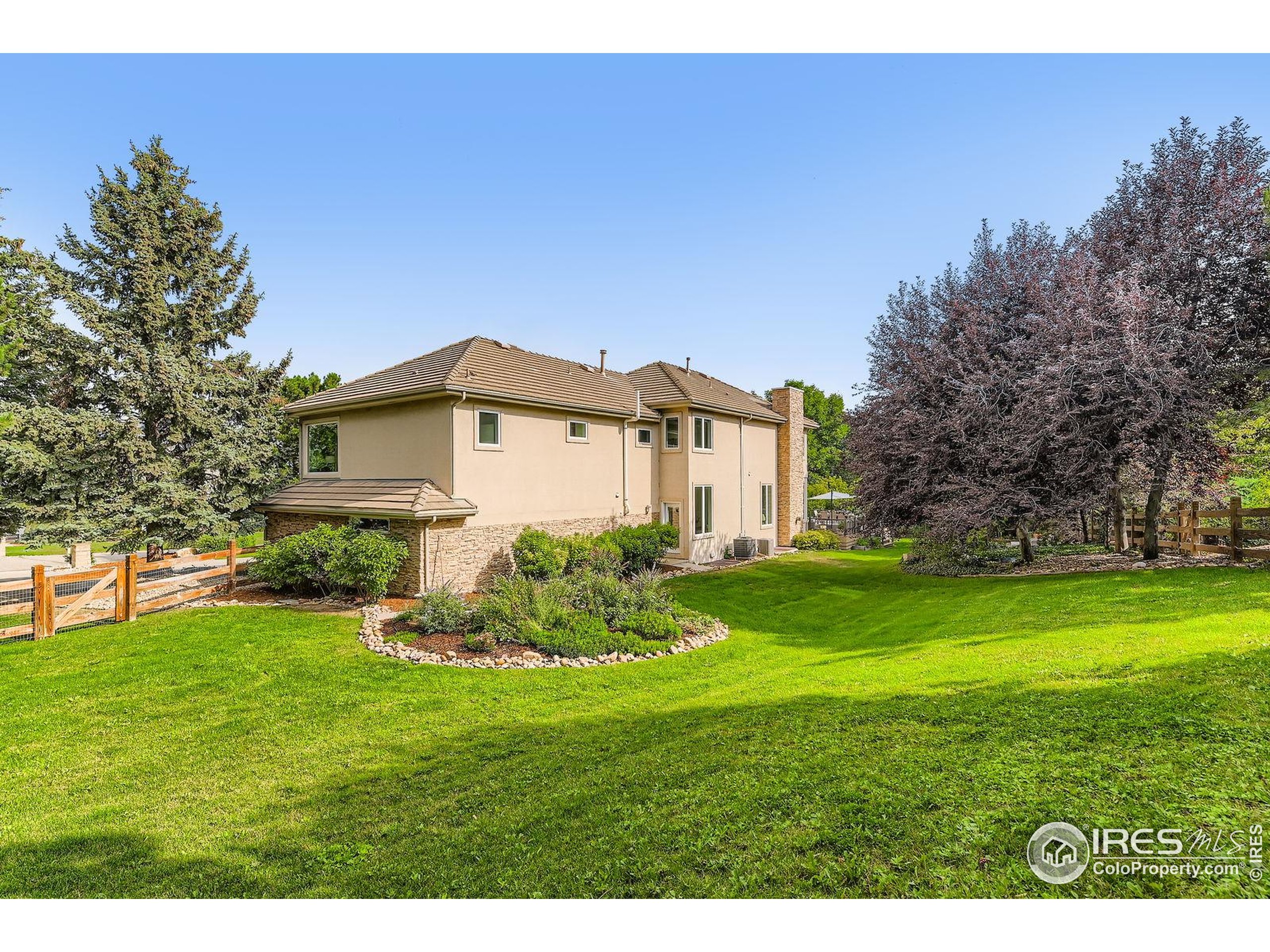 6516 Columbine Ct