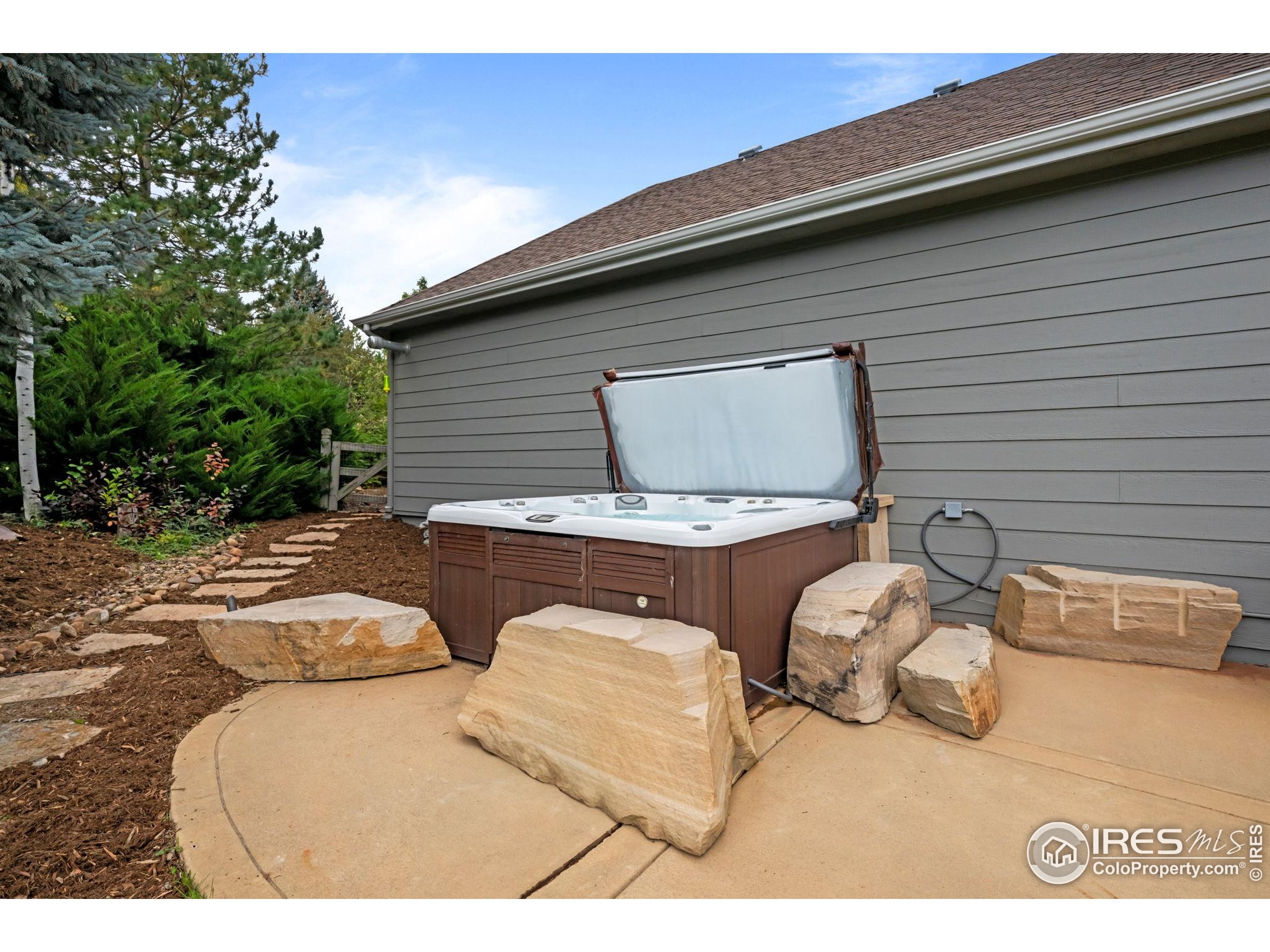 7204 Spring Creek Cir