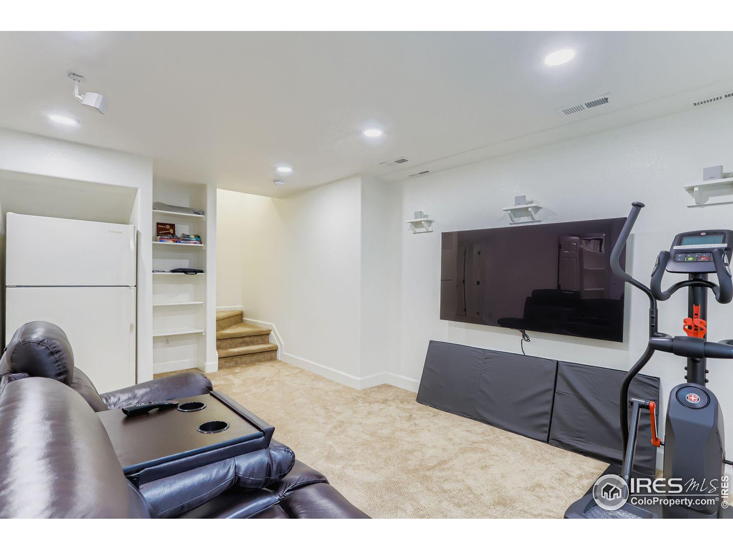 8076 Meadowdale Sq Niwot