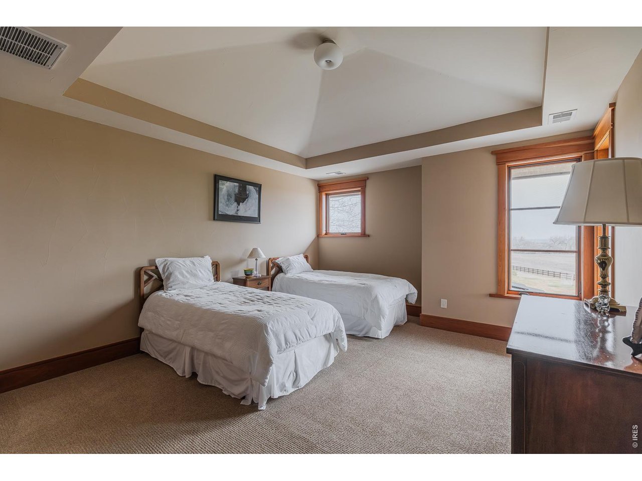 9260 Shooting Star Ct