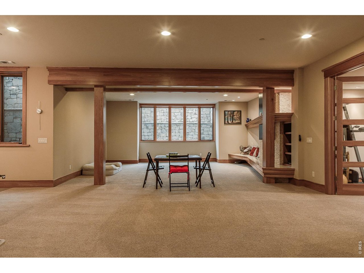 9260 Shooting Star Ct