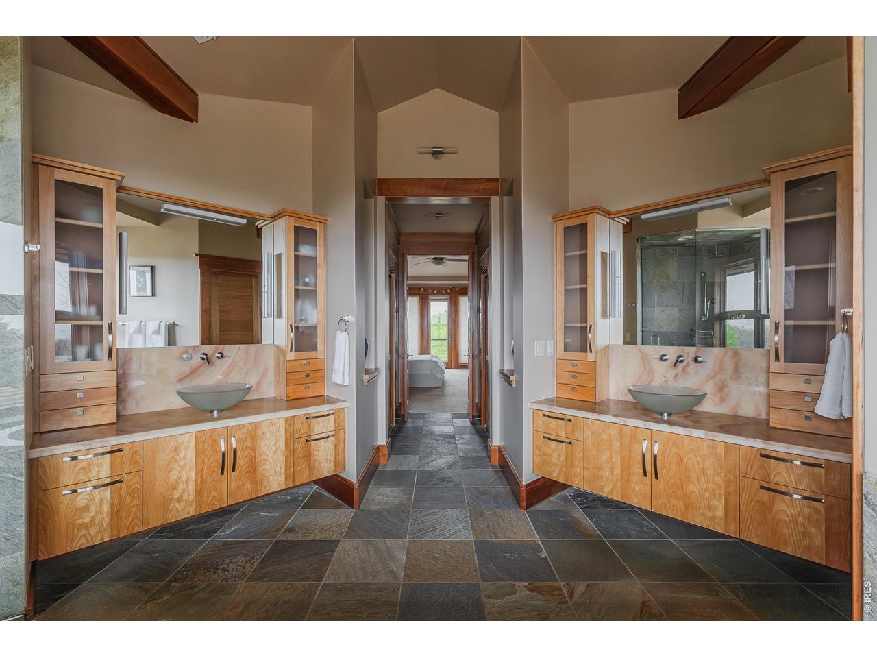 9260 Shooting Star Ct