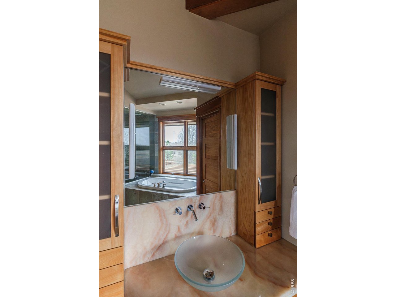 9260 Shooting Star Ct
