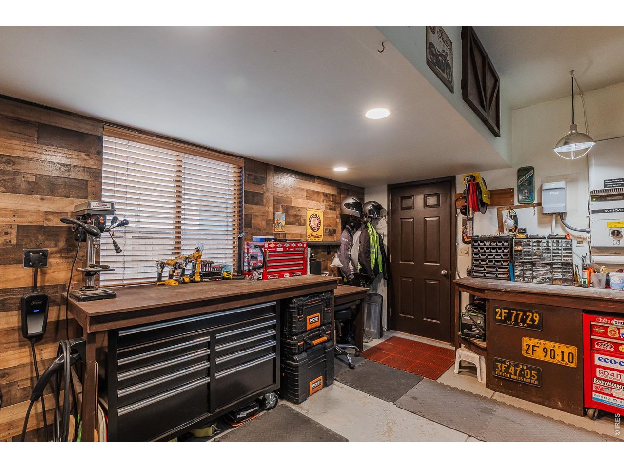 8036 James Ct