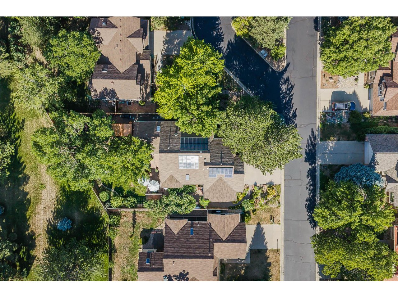 8036 James Ct