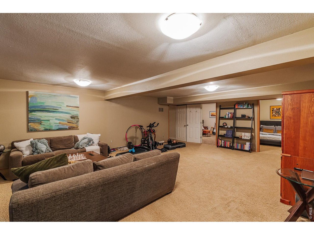 8036 James Ct