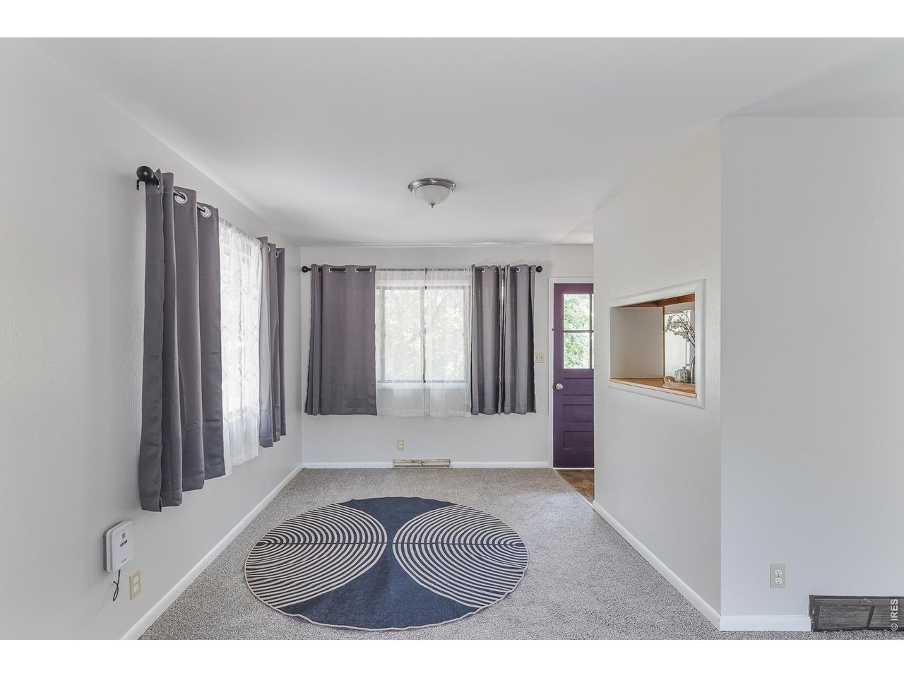 560 Hartford Dr