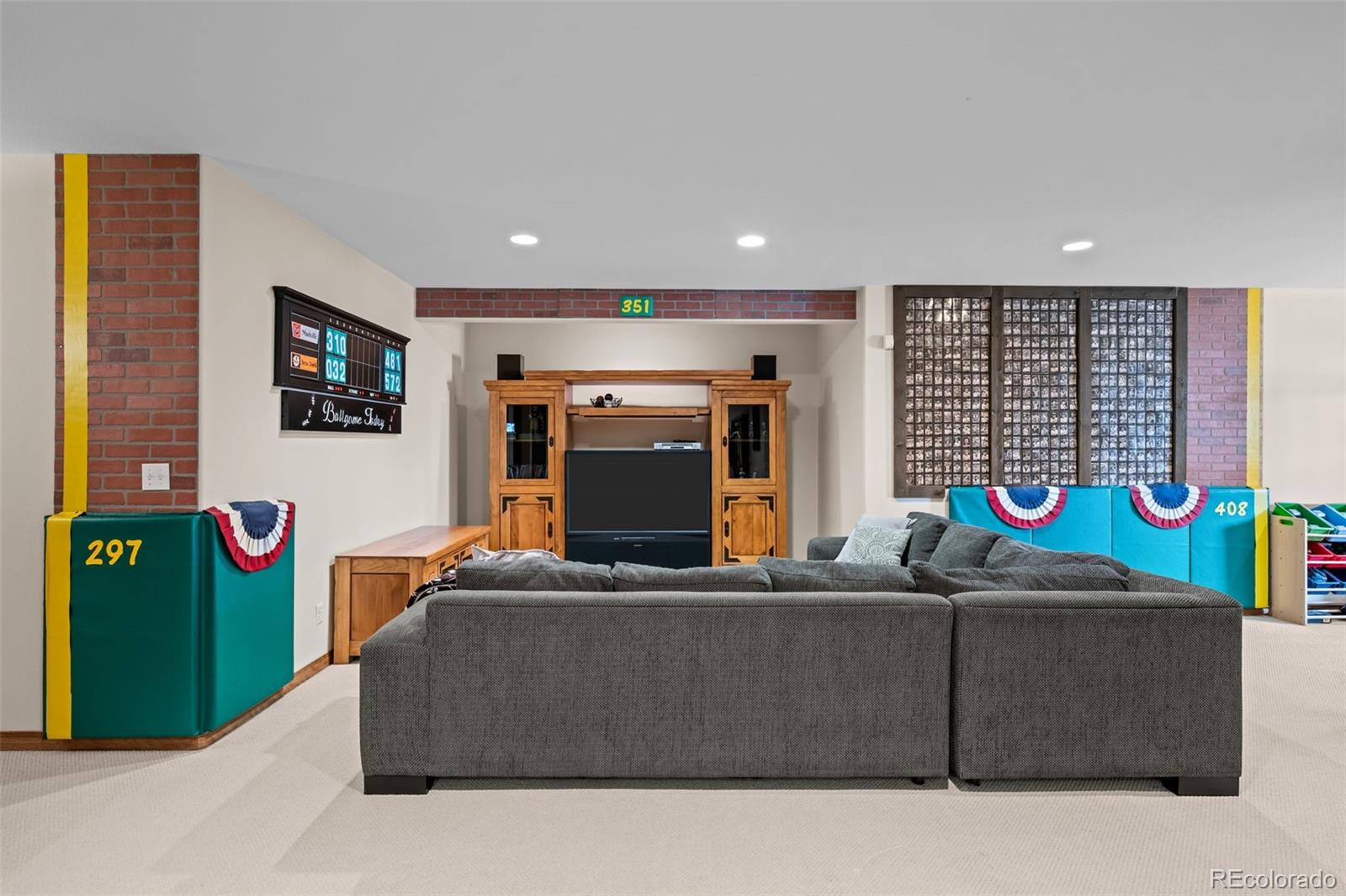 7172 Waterford Court