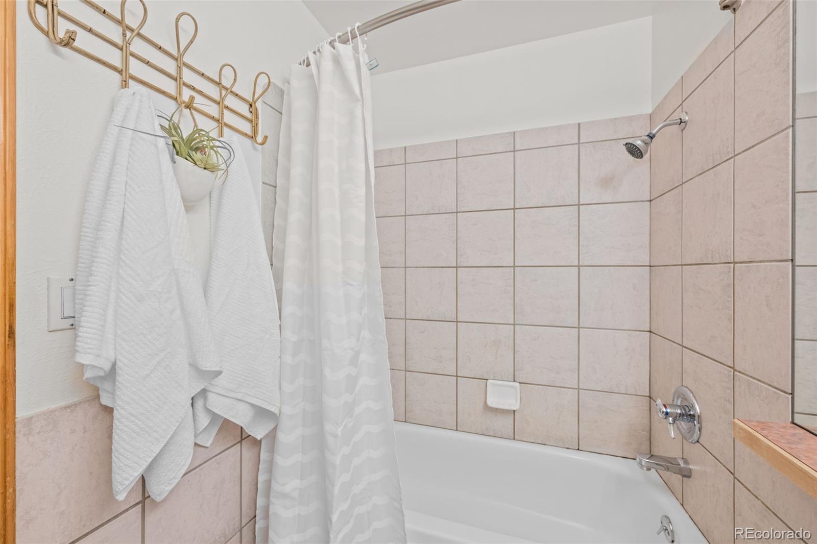 8060 Niwot Road Unit: 67E