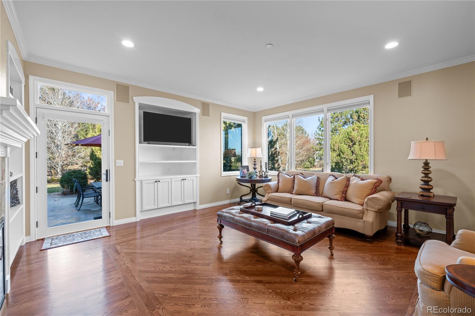 7614 Crestview Drive