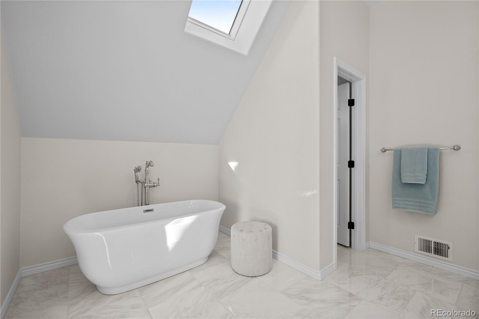 7614 Crestview Drive