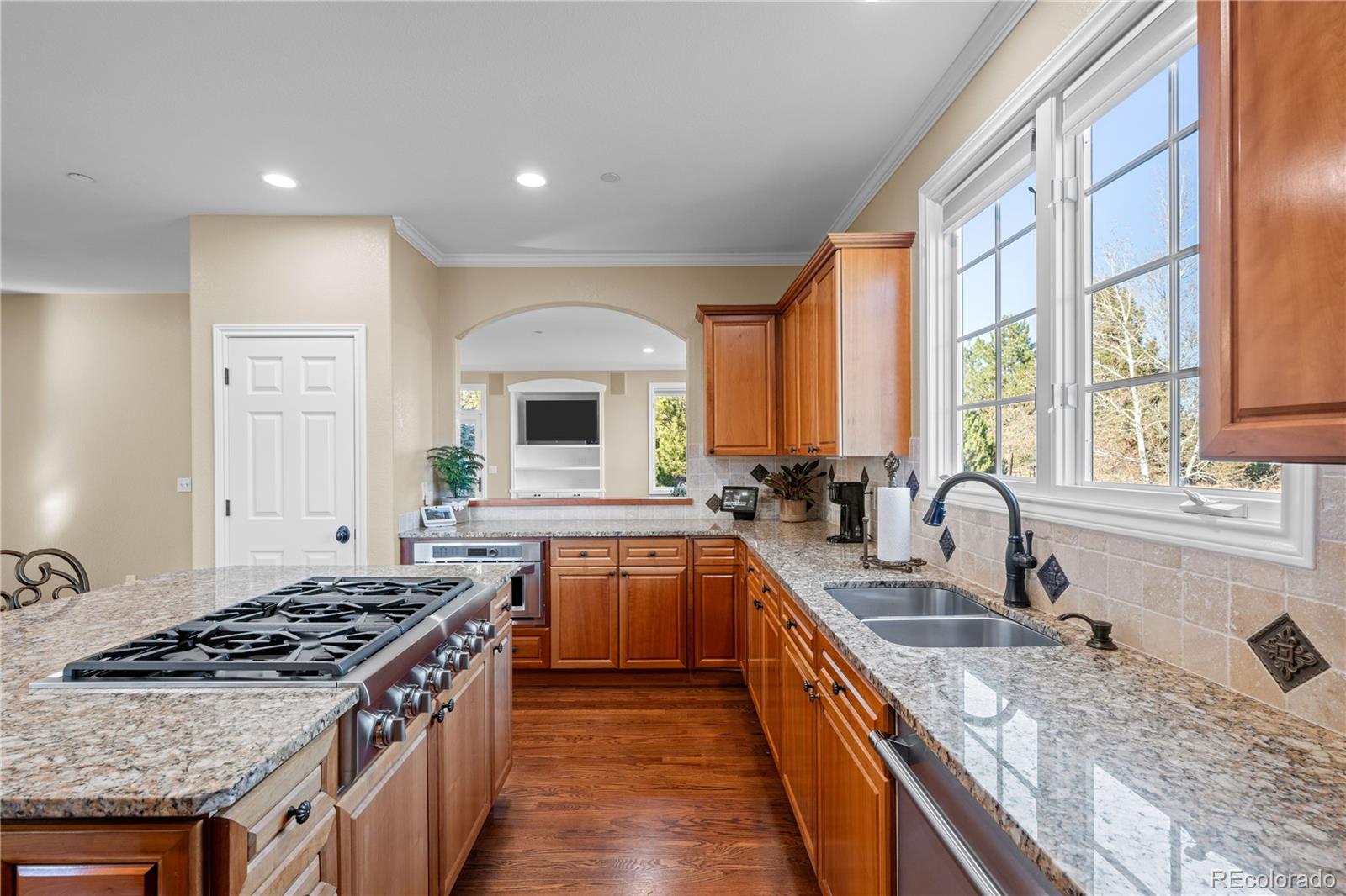 7614 Crestview Drive