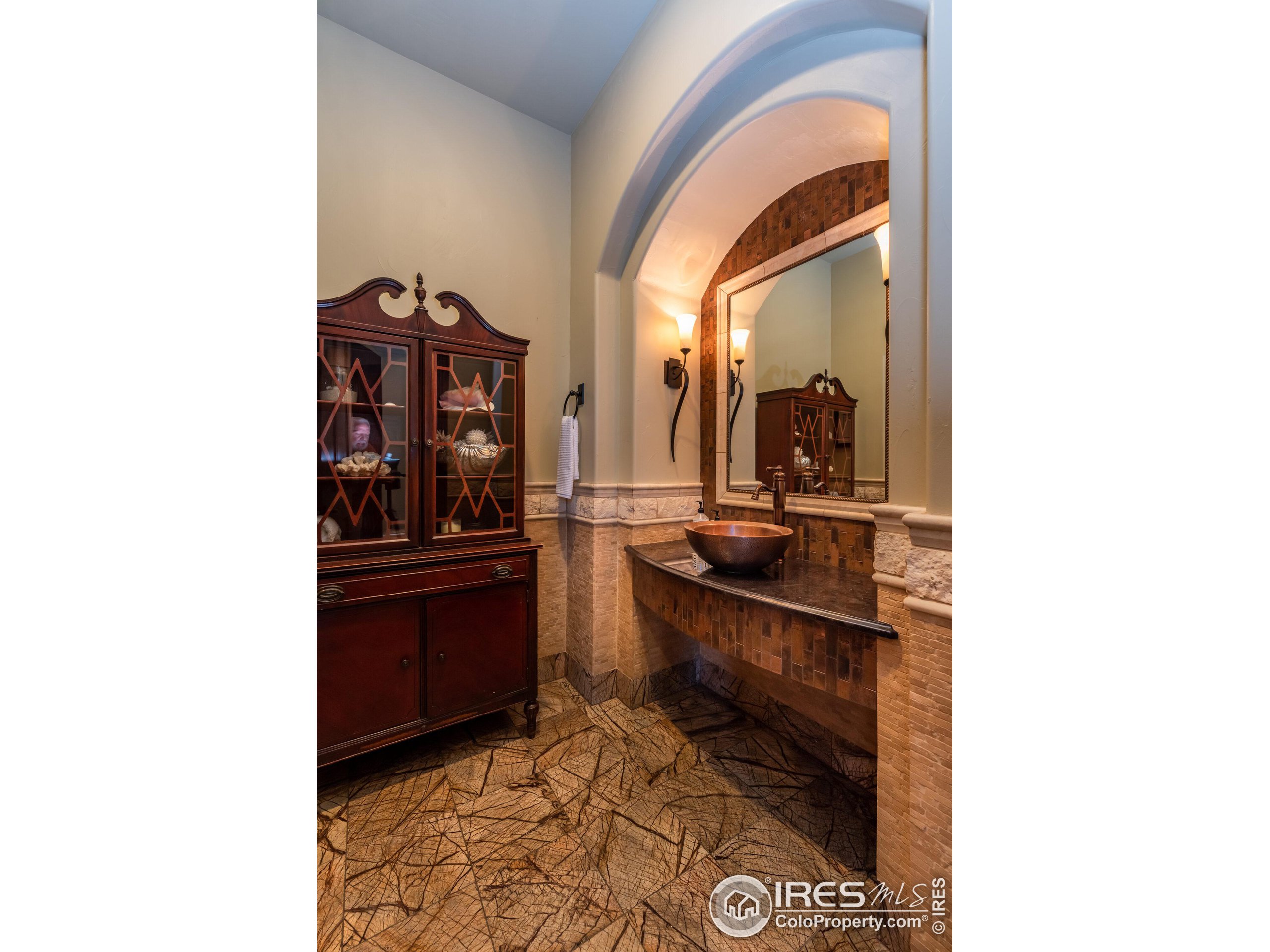 6721 Niwot Hills Dr