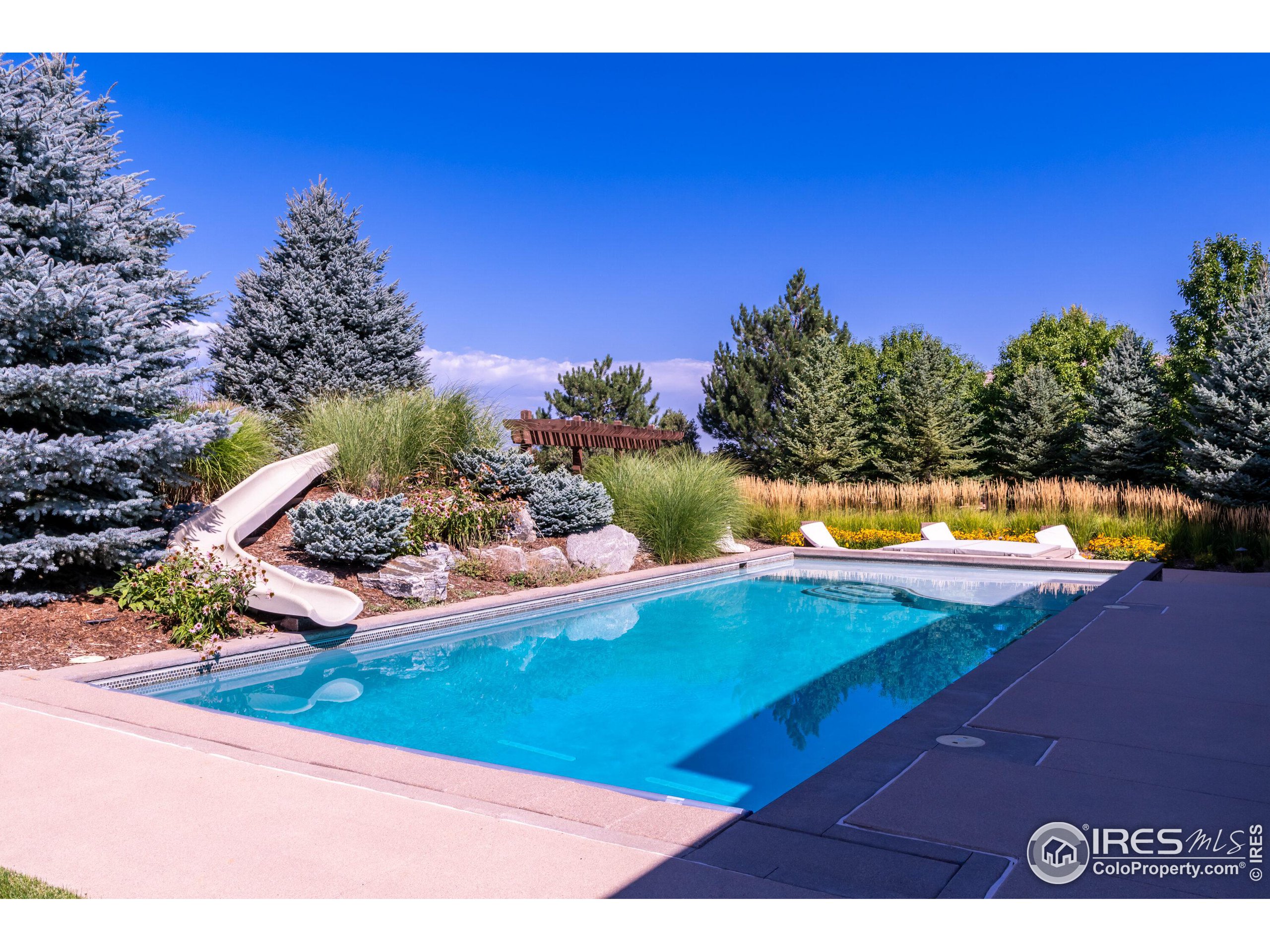 6721 Niwot Hills Dr