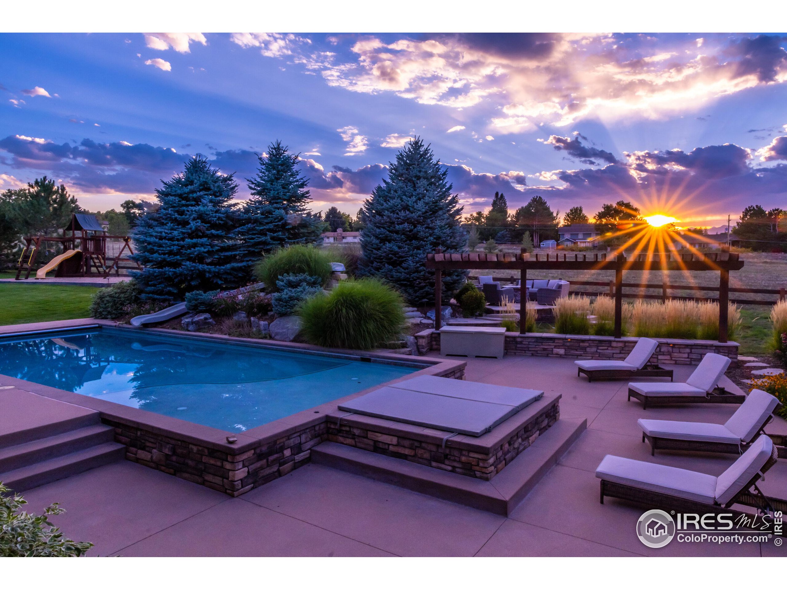 6721 Niwot Hills Dr