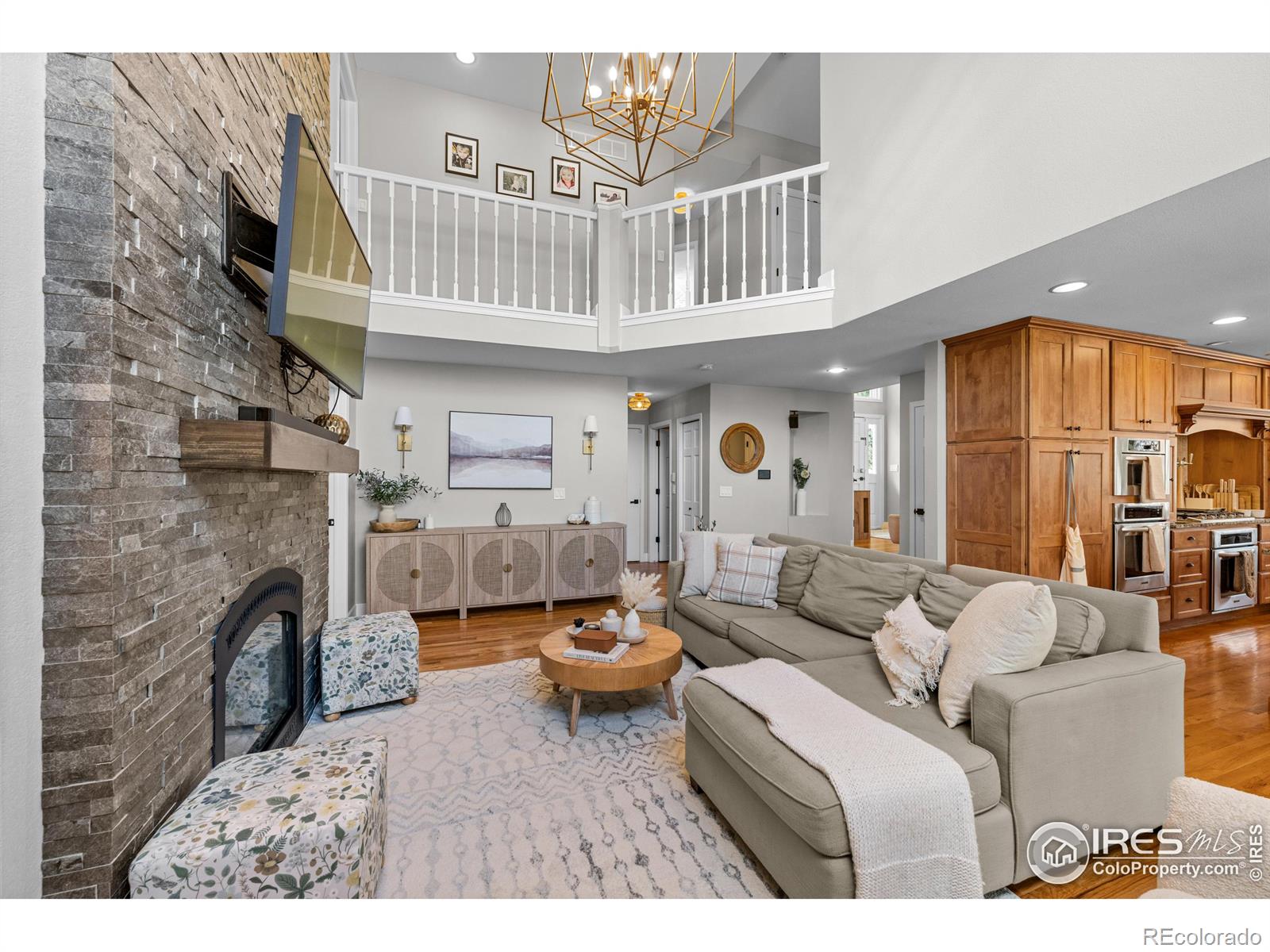 7995 Centrebridge Drive