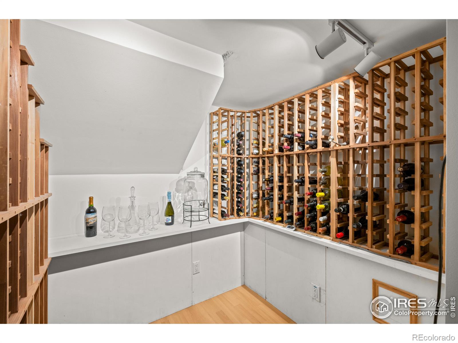 7639 Crestview Drive