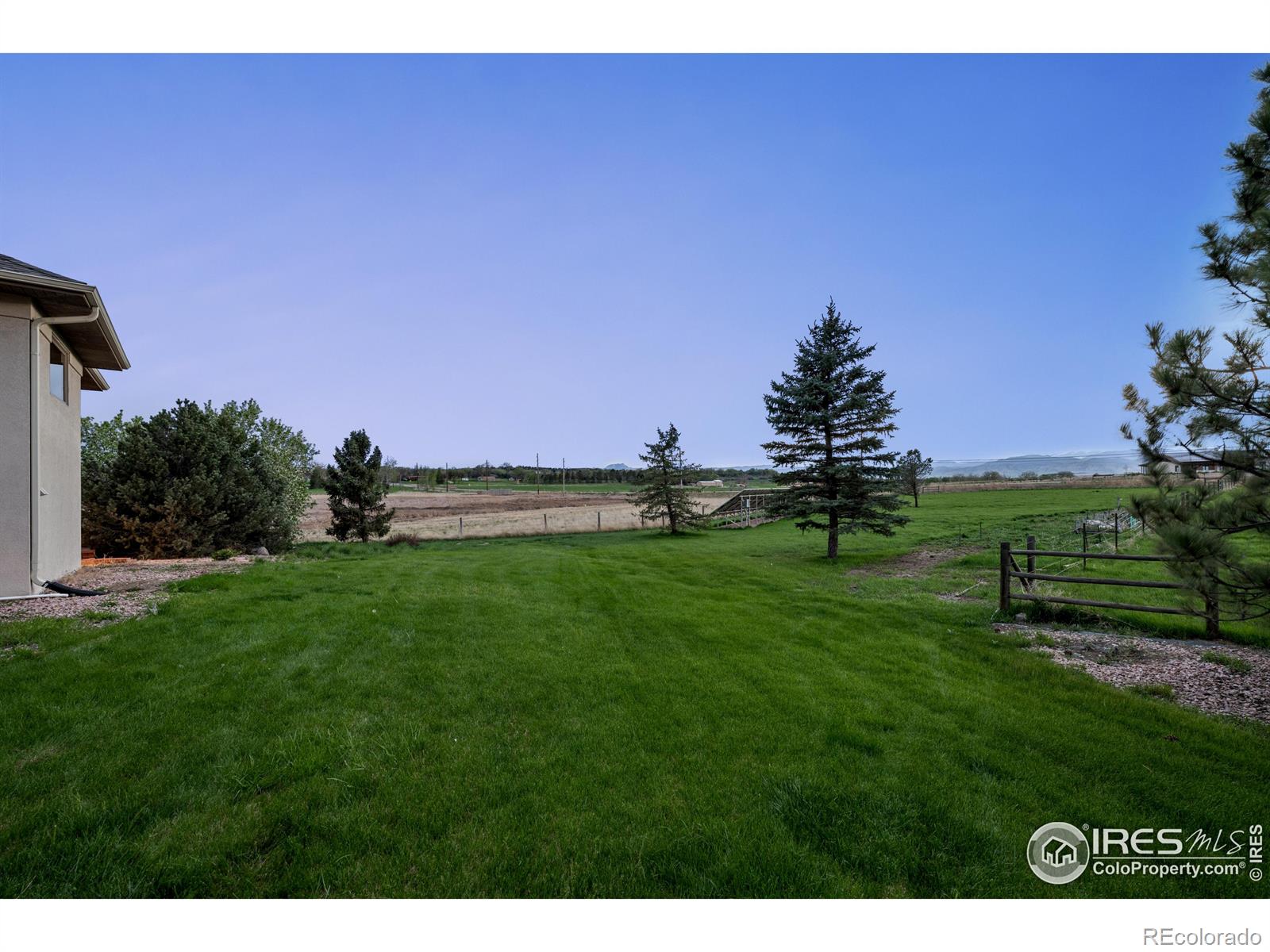 7639 Crestview Drive