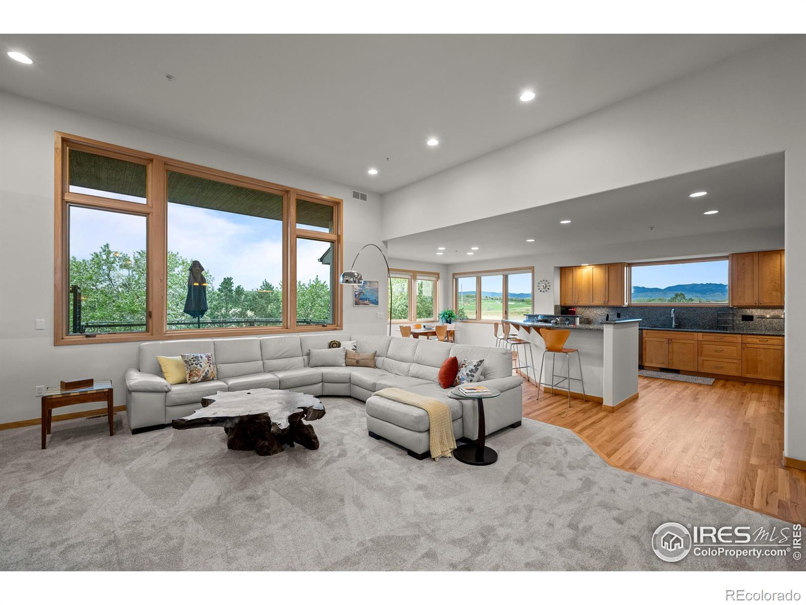 7639 Crestview Drive