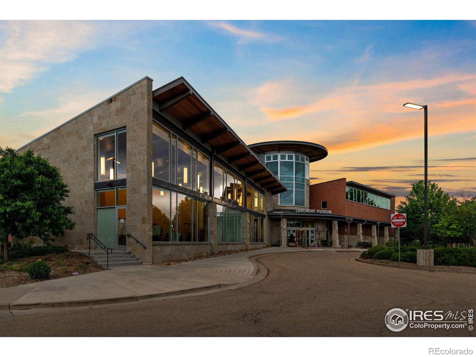 221 Western Sky Circle