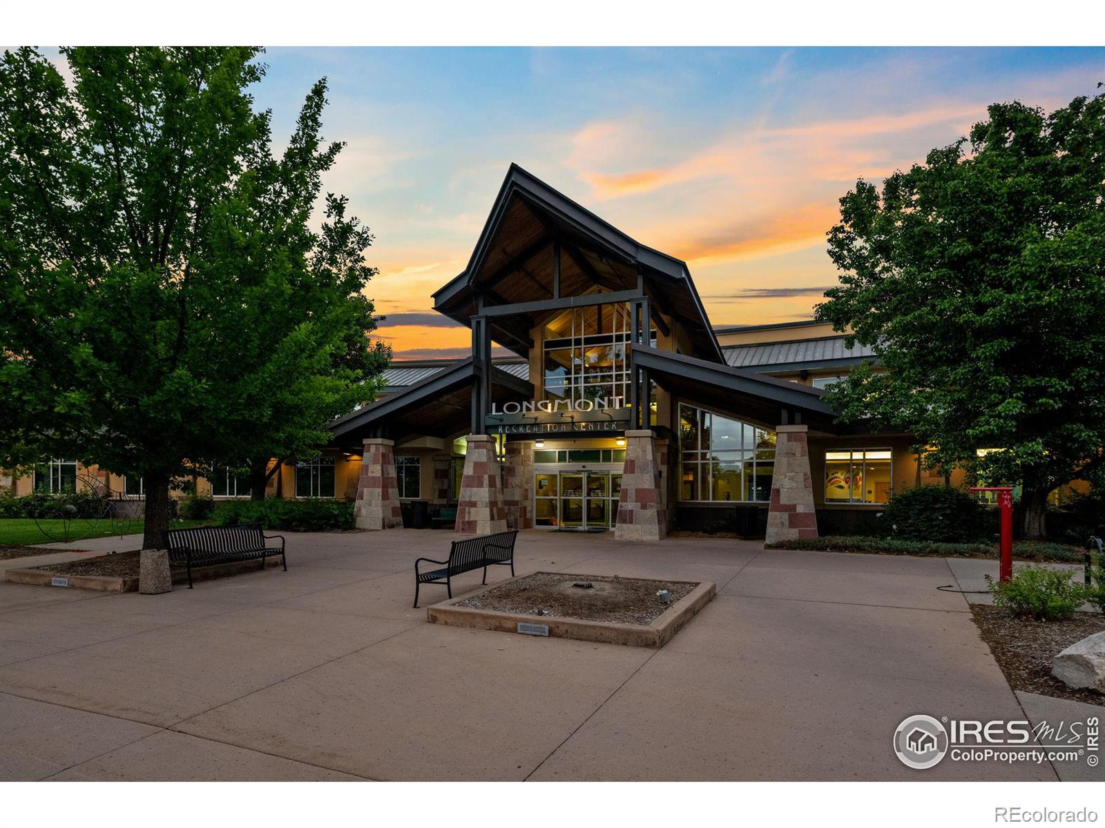 221 Western Sky Circle