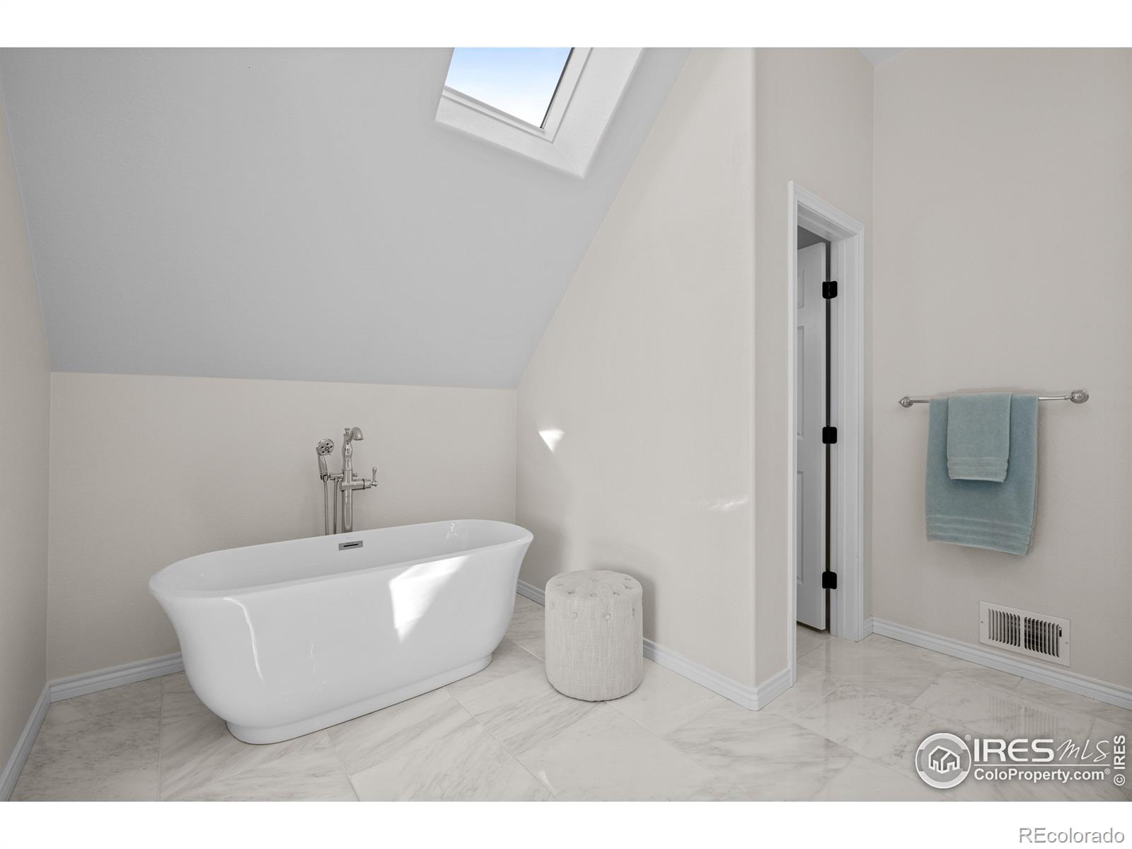 7614 Crestview Drive