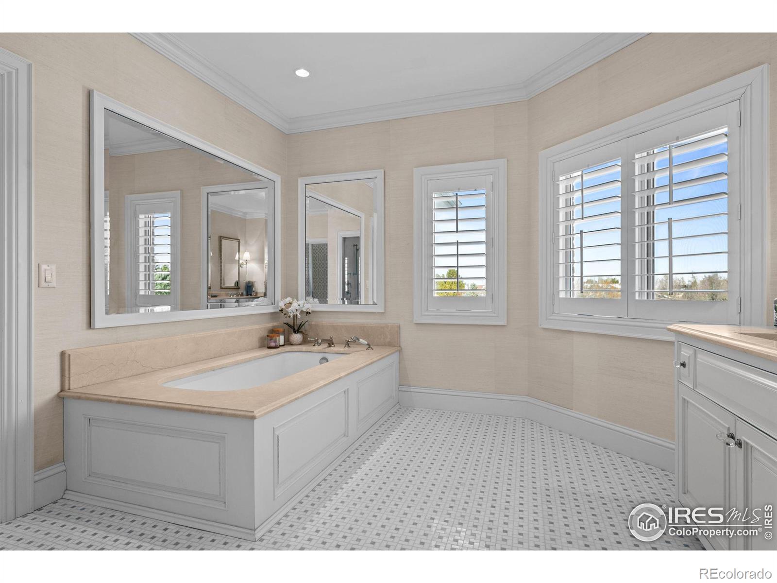 7172 Waterford Court