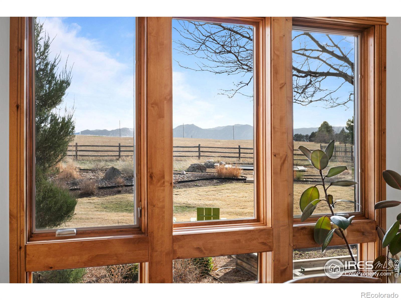 8912 Little Raven Trail
