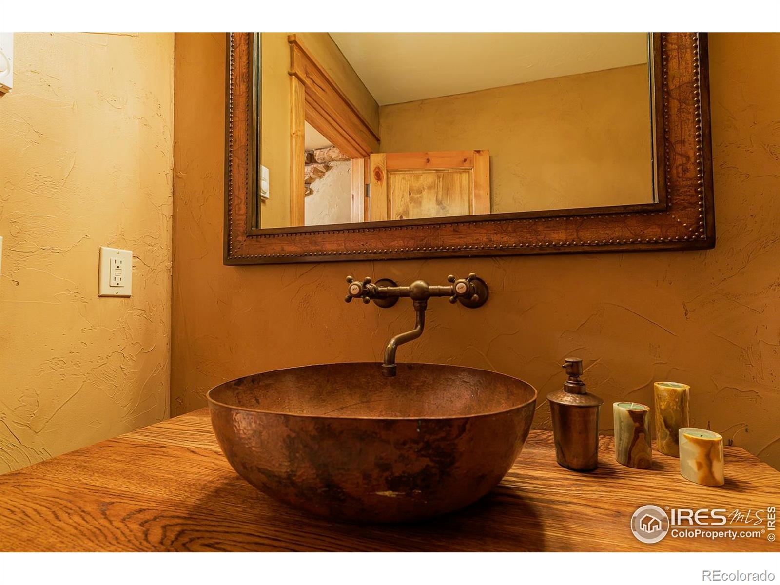 8576 Niwot Meadow Farm Road