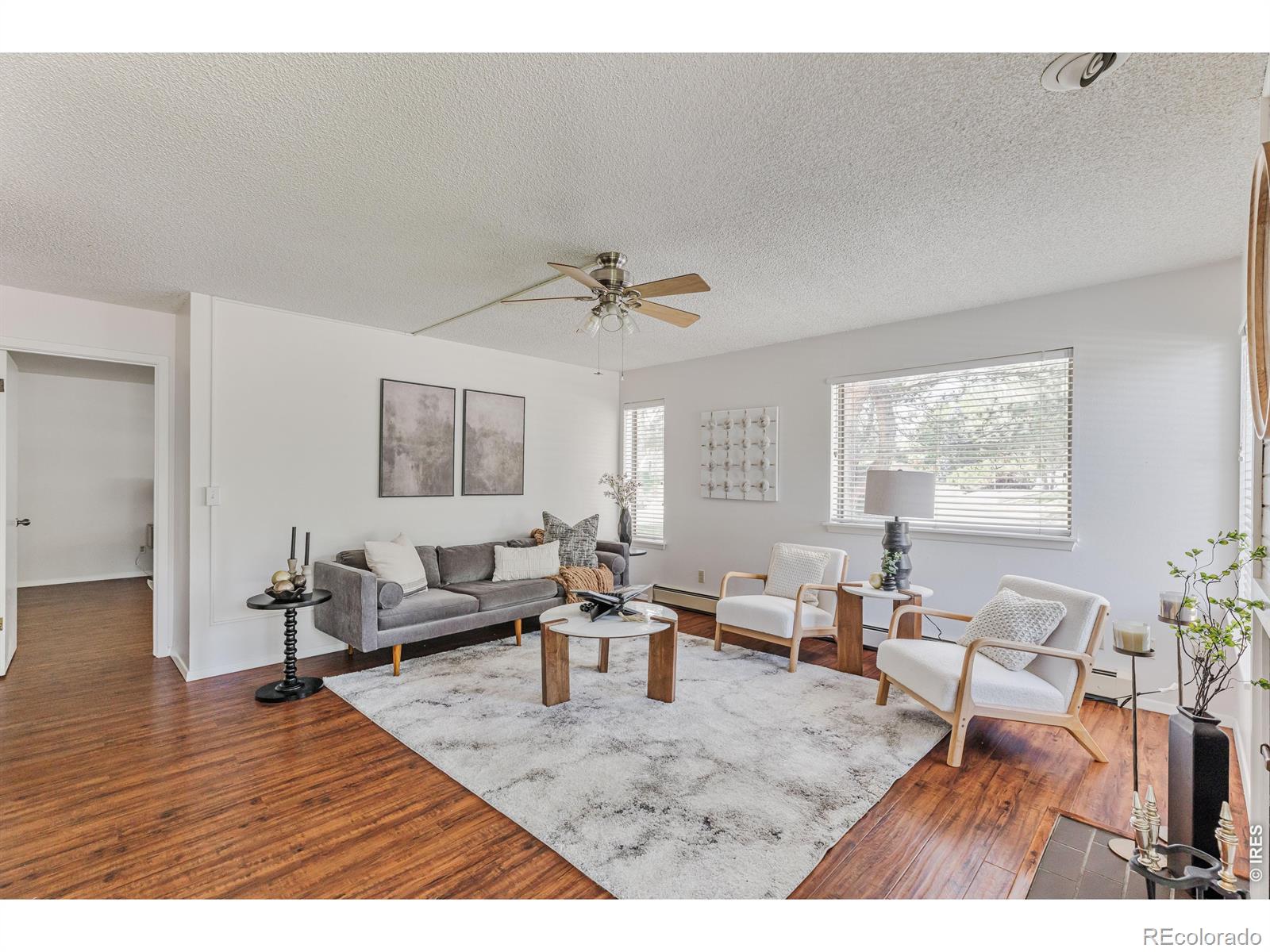 8011 Countryside Park Unit: 215