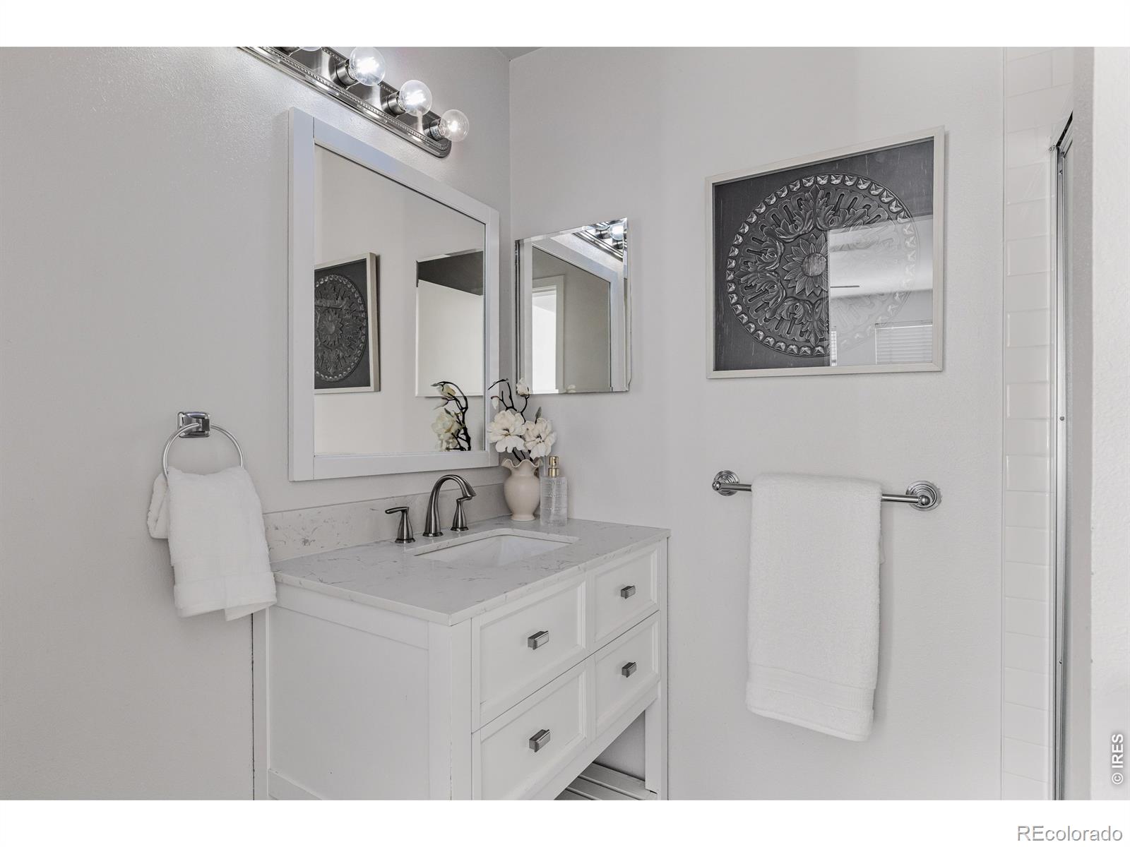 8011 Countryside Park Unit: 215