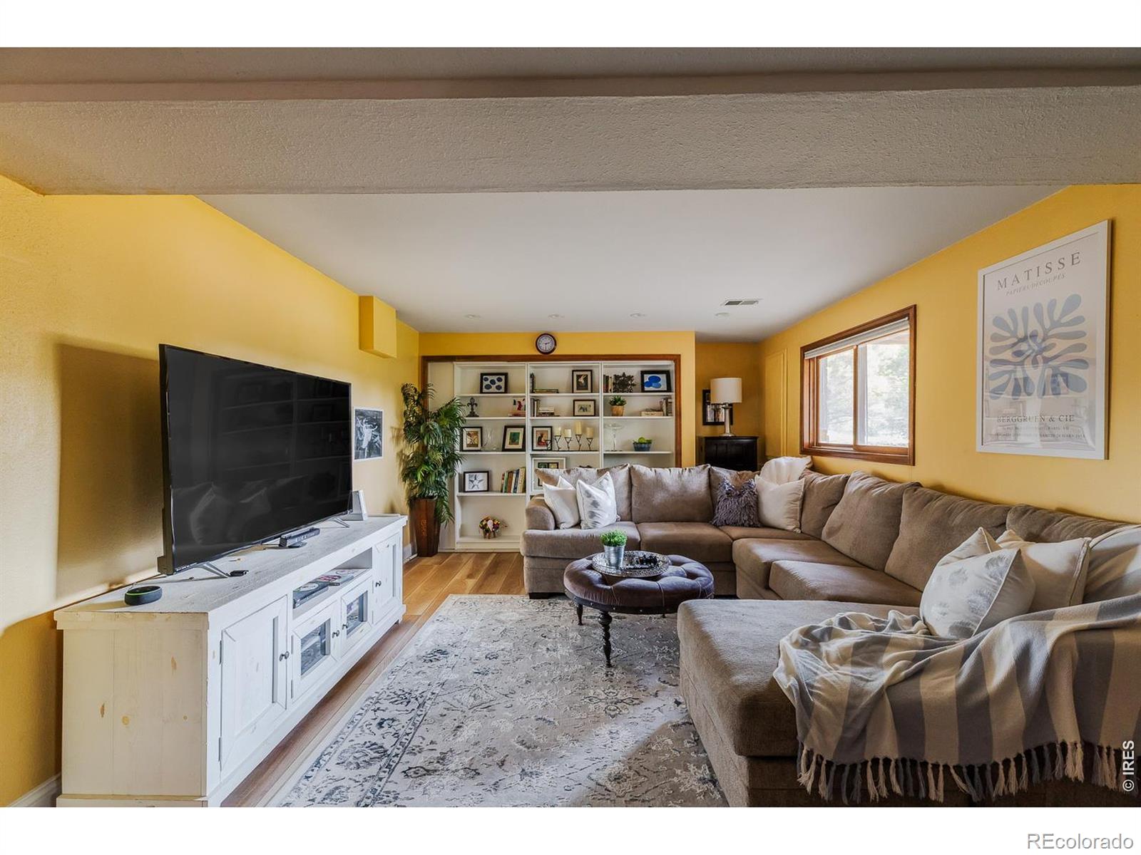 8589 Skyland Drive