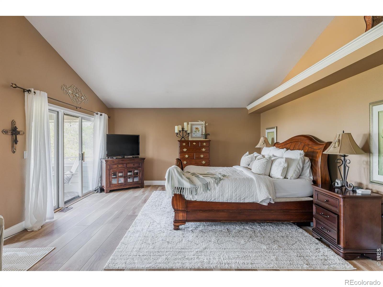 8589 Skyland Drive