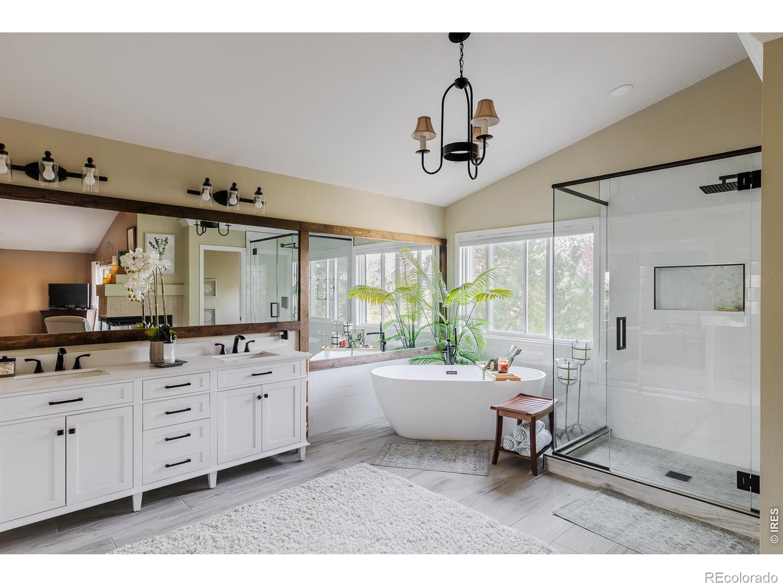 8589 Skyland Drive