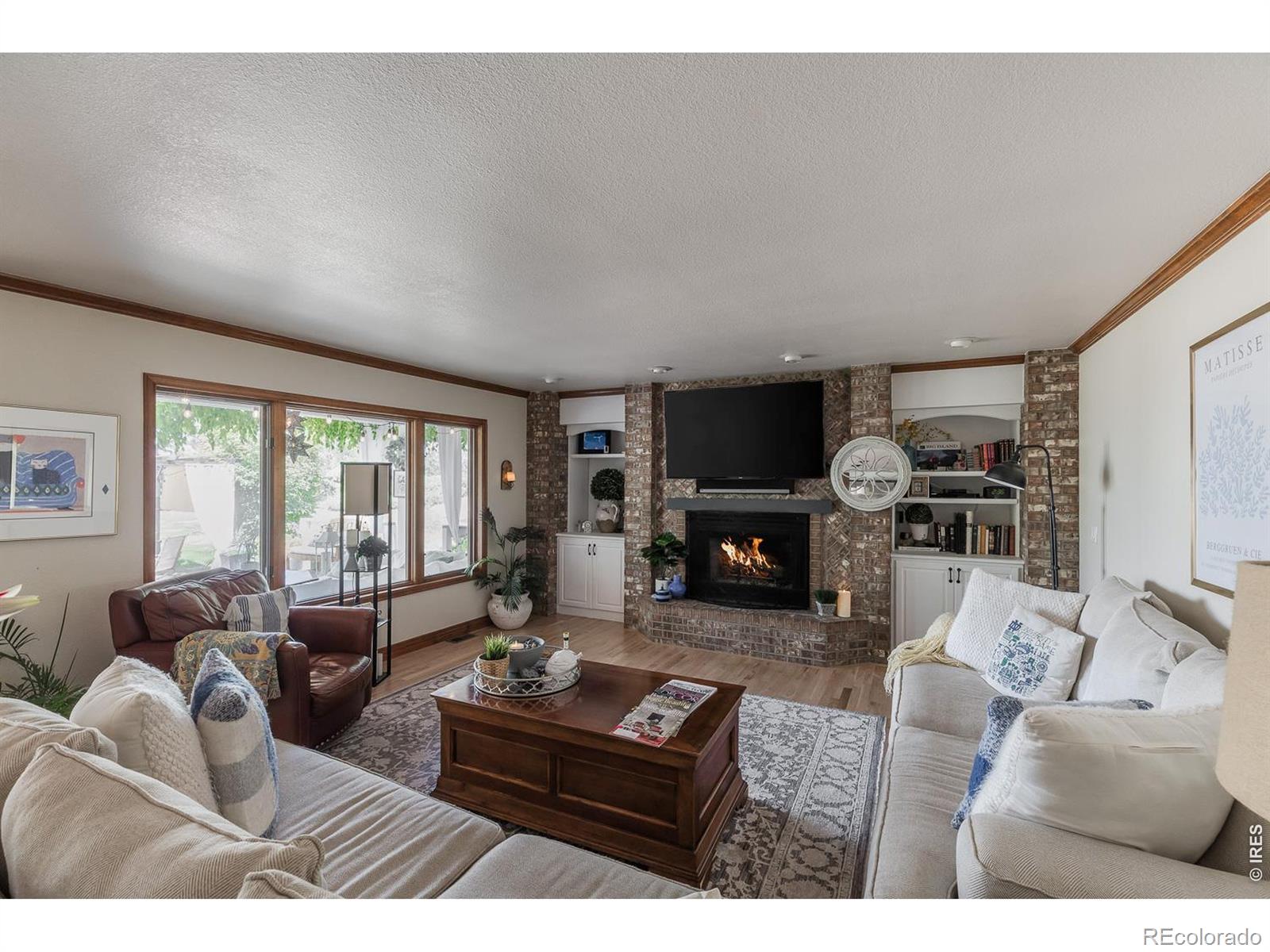 8589 Skyland Drive