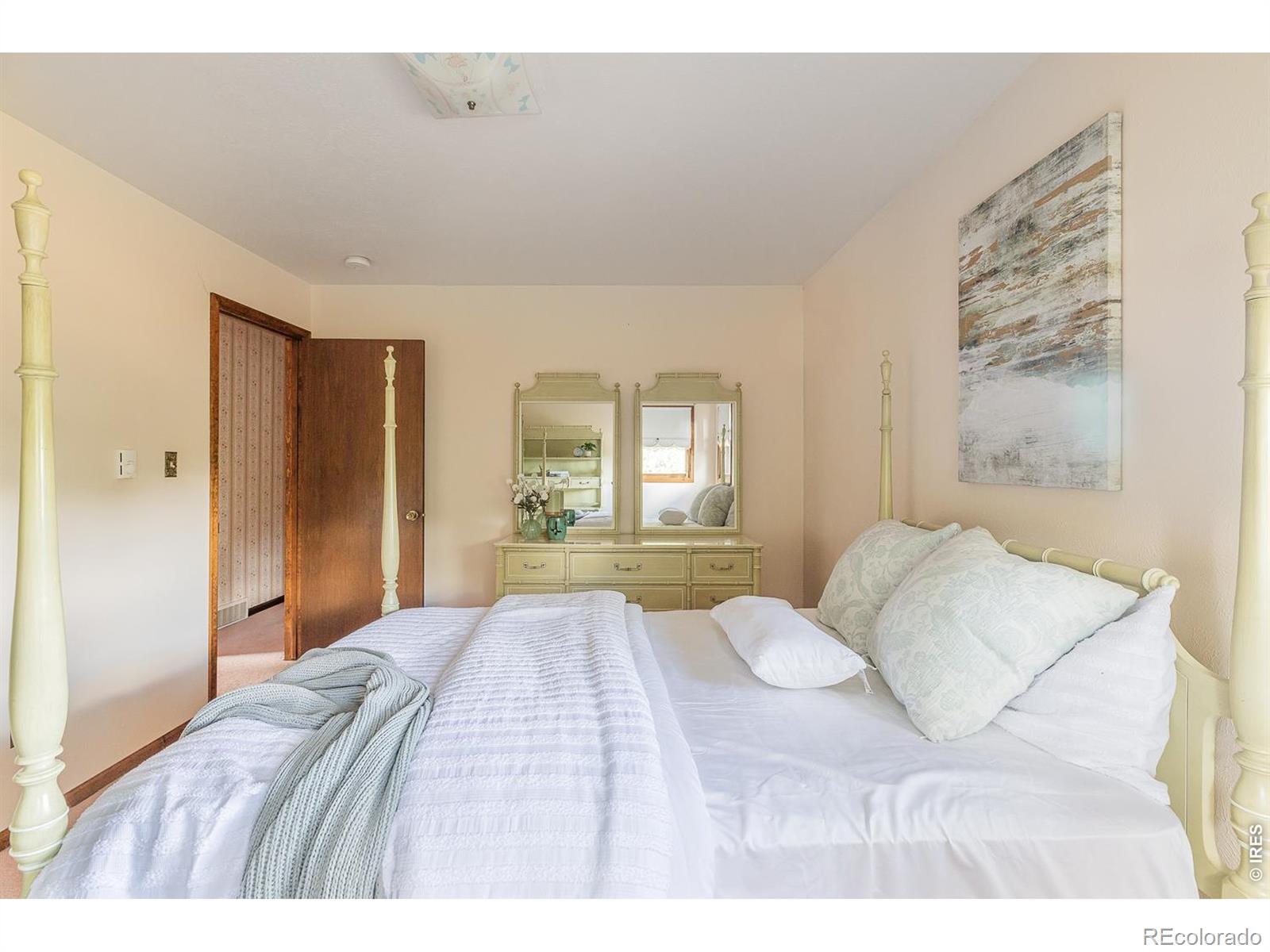 6686 Apache Court