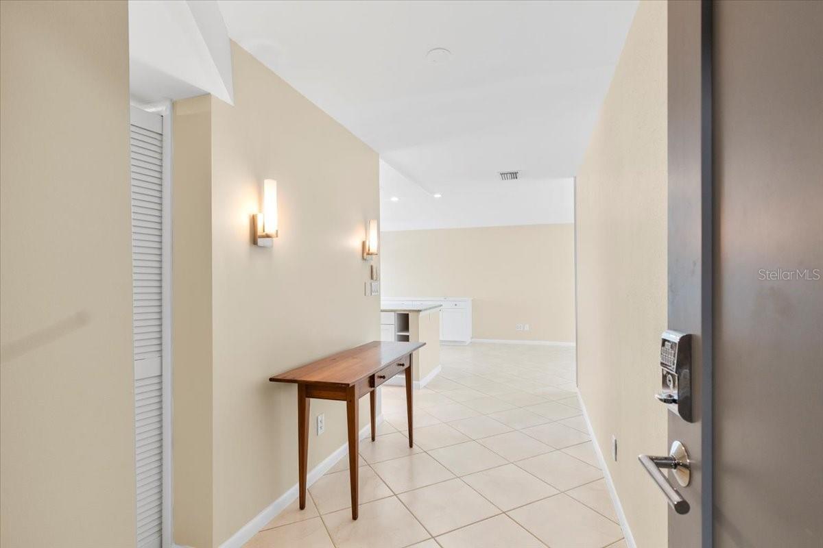 1100 IMPERIAL DR #408