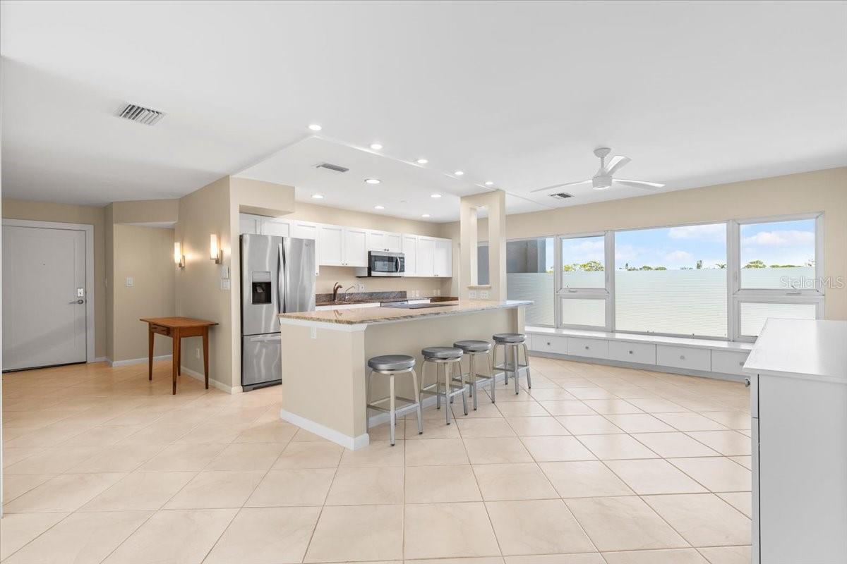 1100 IMPERIAL DR #408