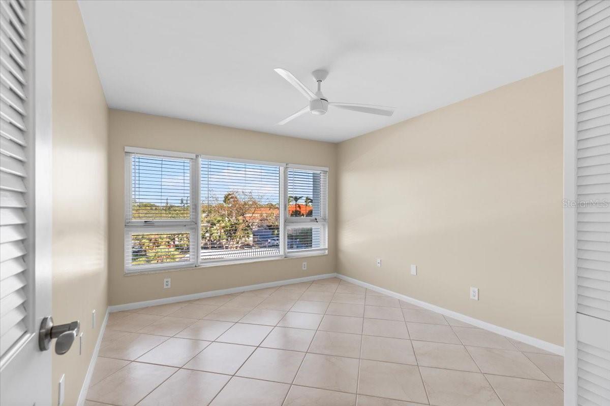 1100 IMPERIAL DR #408